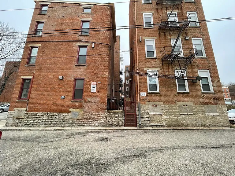 105 E Clifton Ave — Photo 19