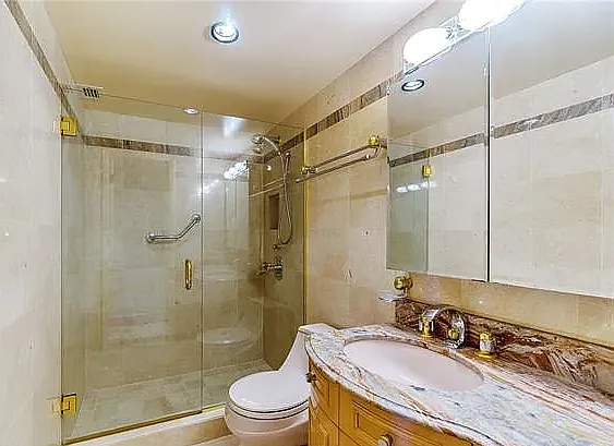 5555 Collins Ave #8W — Photo 16