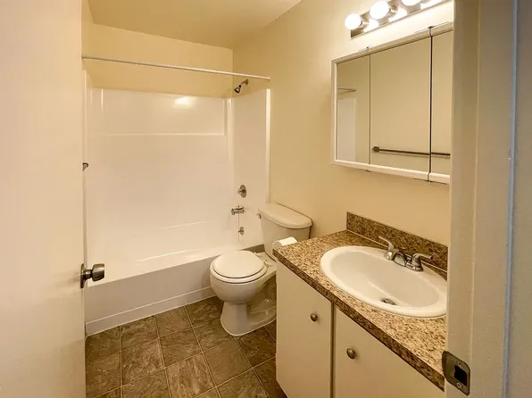 #299 JANEWOOD WEST, 10800 SW Barbur Blvd #299-18, Portland, OR 97219