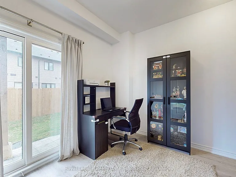 461 Blackburn Dr #40 — Photo 37
