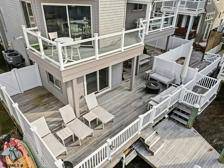 302 N Nassau Ave — Photo 24