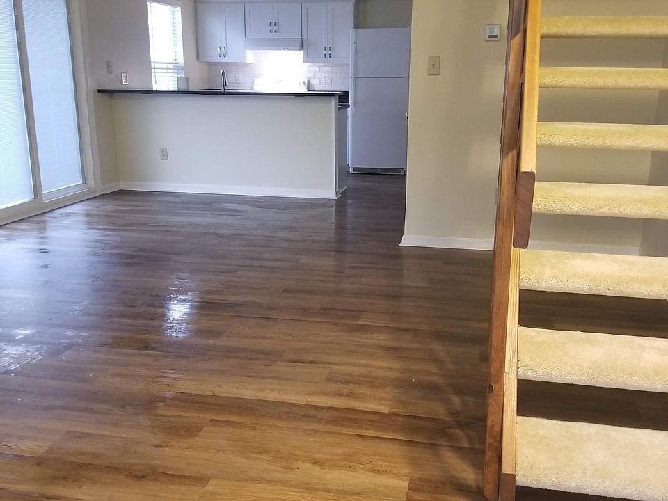 1st image of 755 Harbor Springs Trl