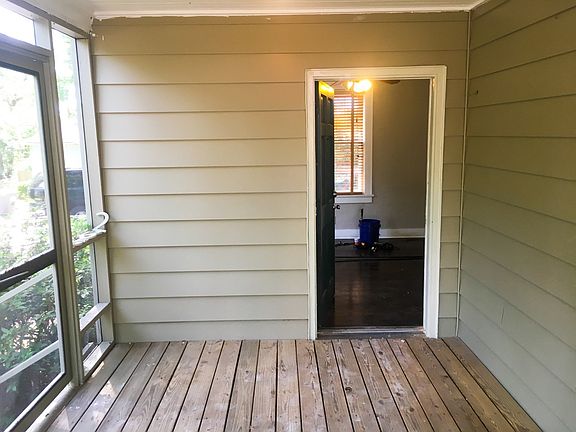 4th image of 2666 Madden Dr