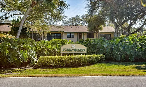 910 E Causeway Blvd #B5 Photo 1