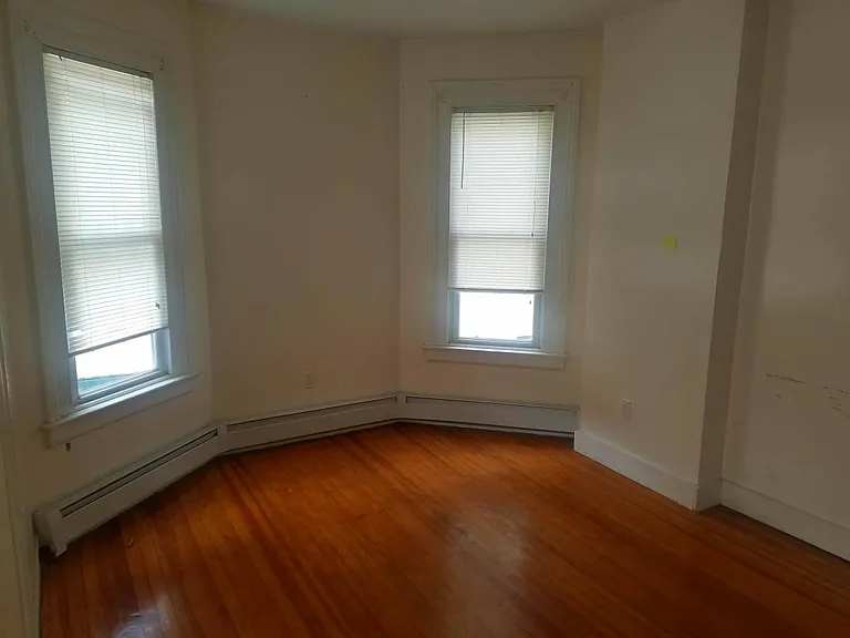67 Williams St #2 — Photo 4