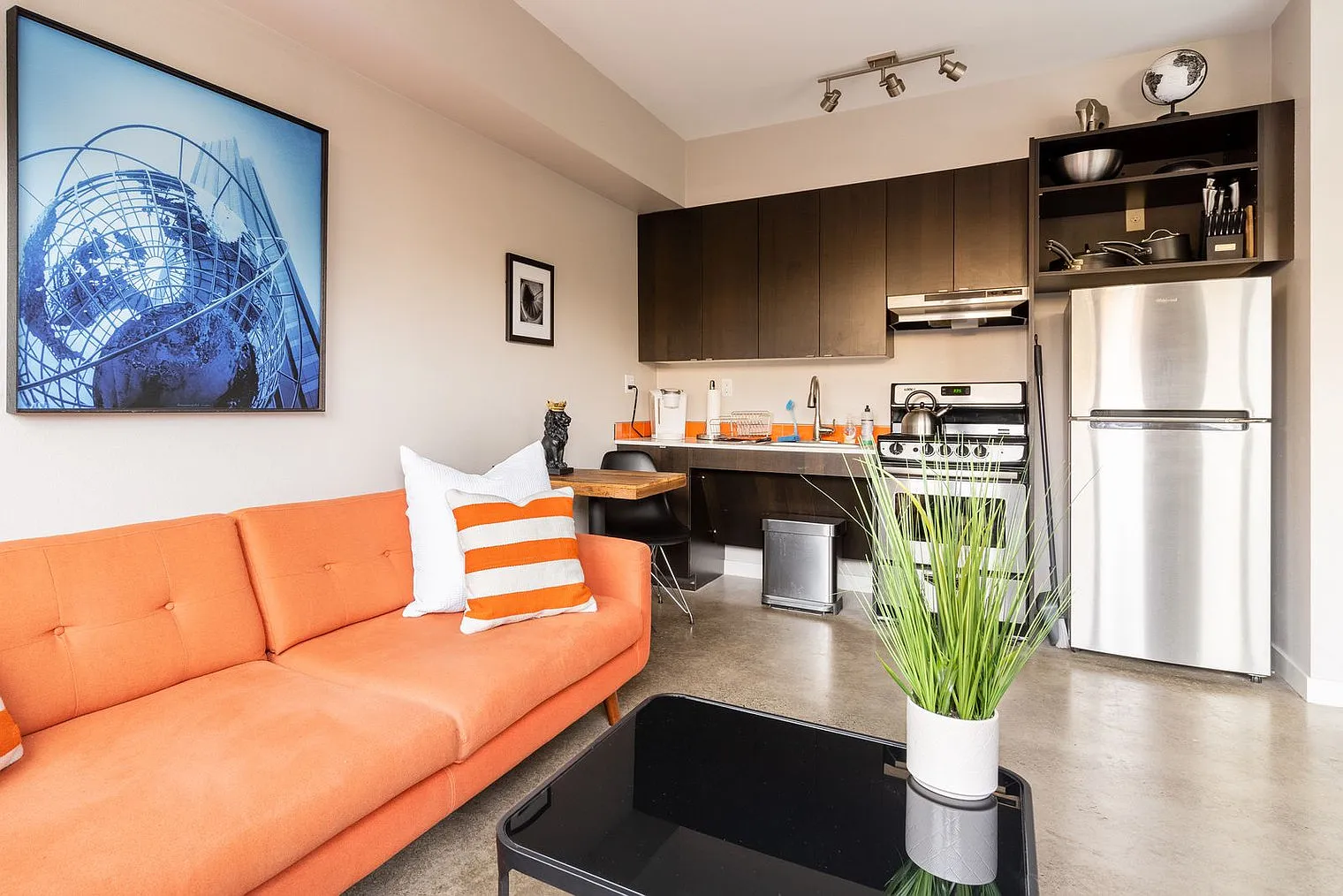 Studio, 1.0 bath, 333 sqft, $2,240 — Photo 3