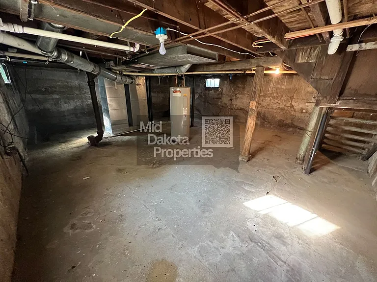 1200 E 3rd Ave — Photo 14