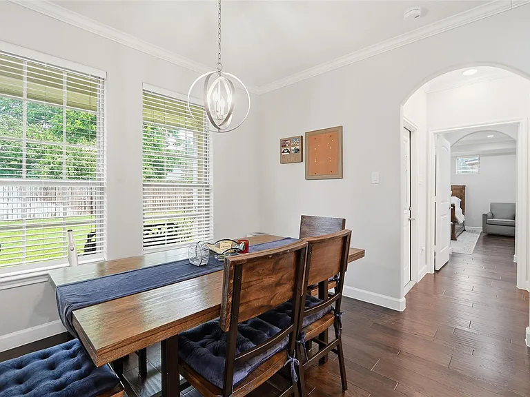 1427 Scharpe St — Photo 14