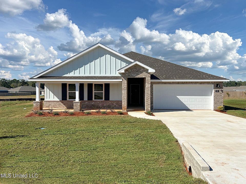 1st image of 121 Dewberry Dr