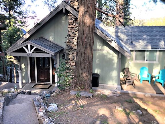 2nd image of 551 W Victoria Ct W