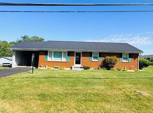 303 Meadowbrook Dr, Campbellsville, KY 42718