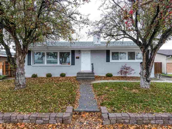 1308 N 14th Ave, Pasco, WA 99301