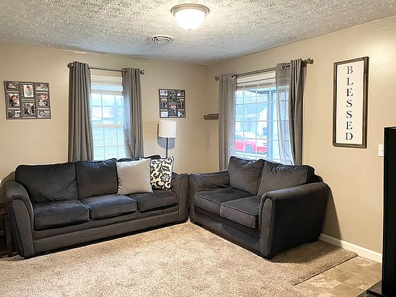 2nd image of 5816 Farney Ave