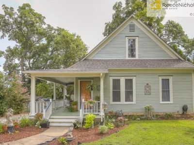 809 Orange St, Baldwin City, KS, 66006