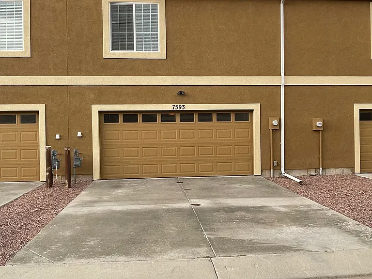 7593 Sand Lake Hts — Photo 2