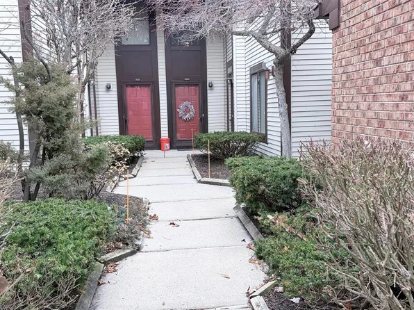 24219 Evergreen Rd #39, Southfield, MI 48075