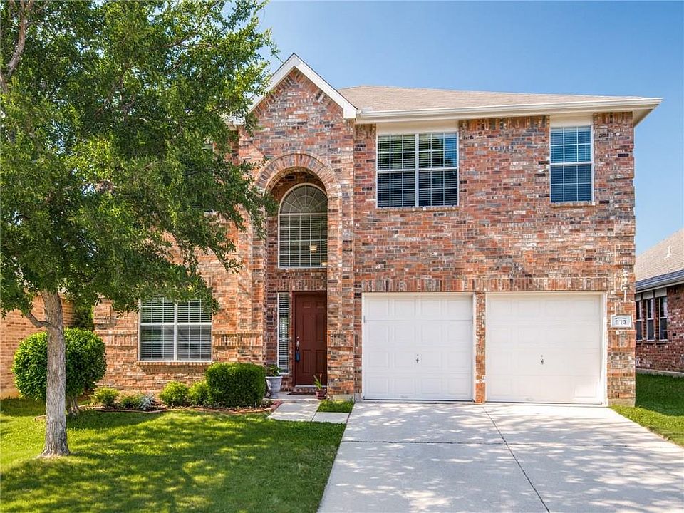 1st image of 913 Starling Ln