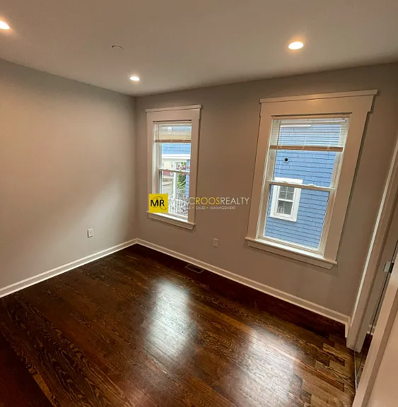 31-33 Raymond Ave #3 — Photo 6
