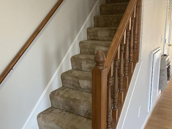 5th image of 5040 Cheshire Ct