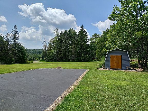 2nd image of 305 Eckroth Rd