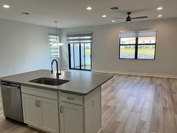 5th image of 10043 Akenside Drive