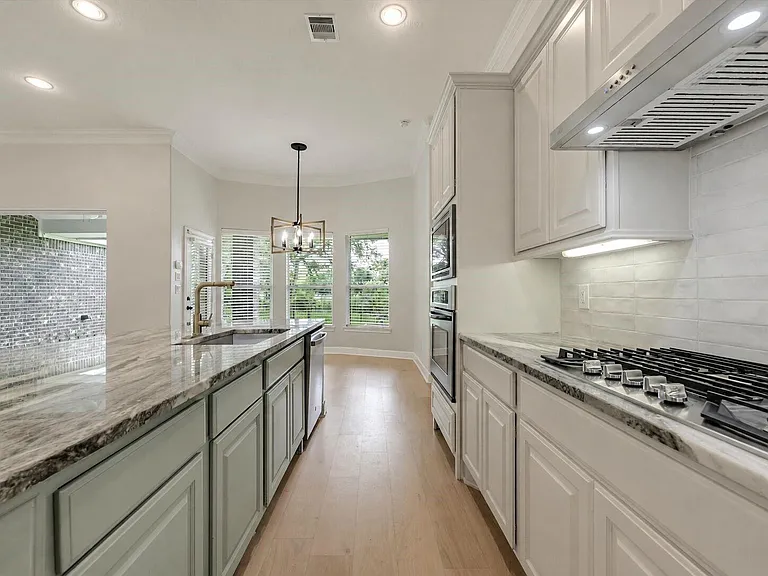 226 Jade Point — Photo 17