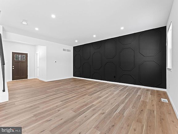 5th image of 203 E Bates Ave