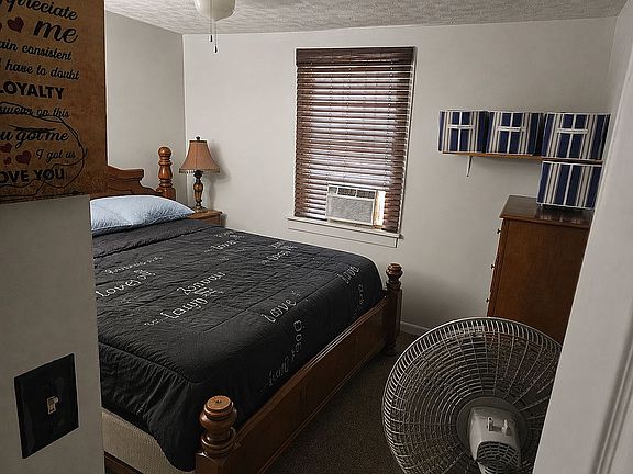 3rd image of 175 Evans St