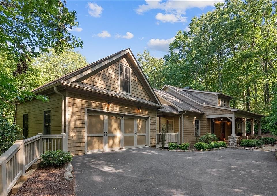 1st image of 120 Dogwood Ln
