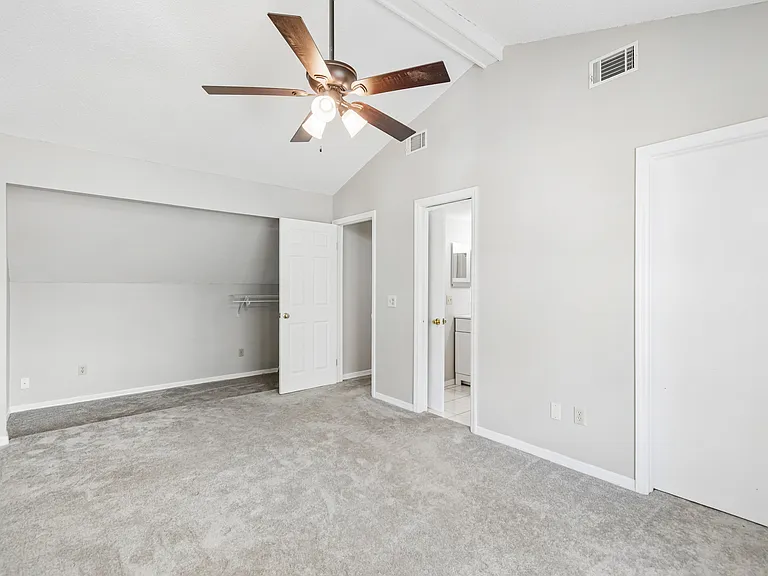 1003 W Horatio St #A — Photo 32