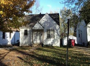 1142 N Sycamore St, Wahoo, NE 68066