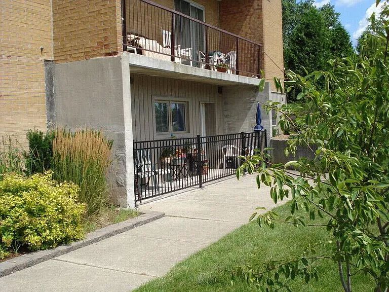 258 West St #1 — Photo 14