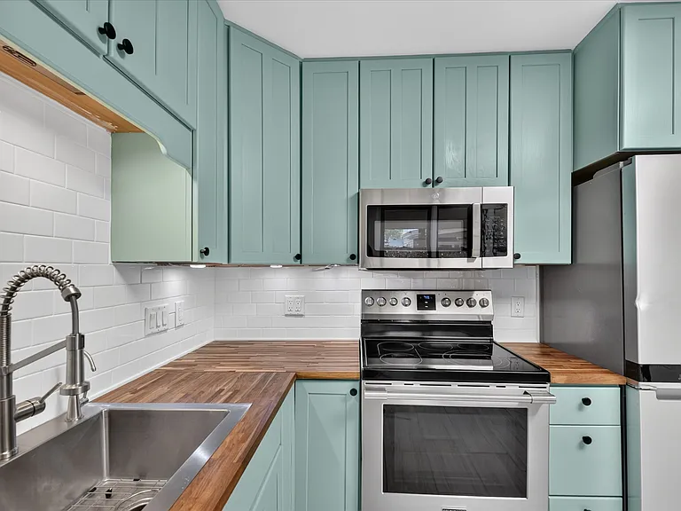 611 Greenfield Dr — Photo 12