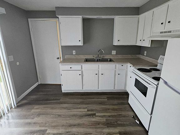 5th image of 1818 E 42nd St