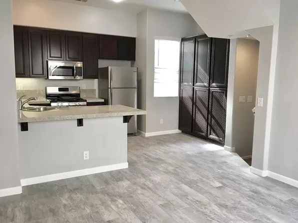 516 Almond Rd, San Marcos, CA 92078