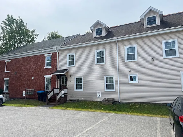 93 Main St #3 — Photo 29