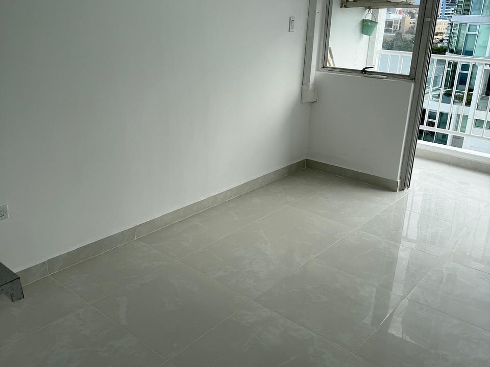 2nd image of 1035 Ashford Ave #1008
