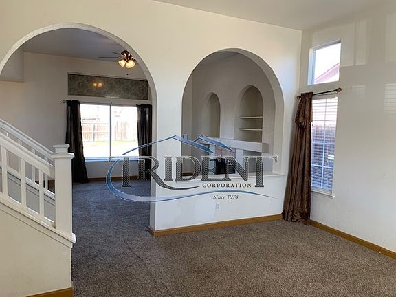 2nd image of 1671 Southpointe Dr