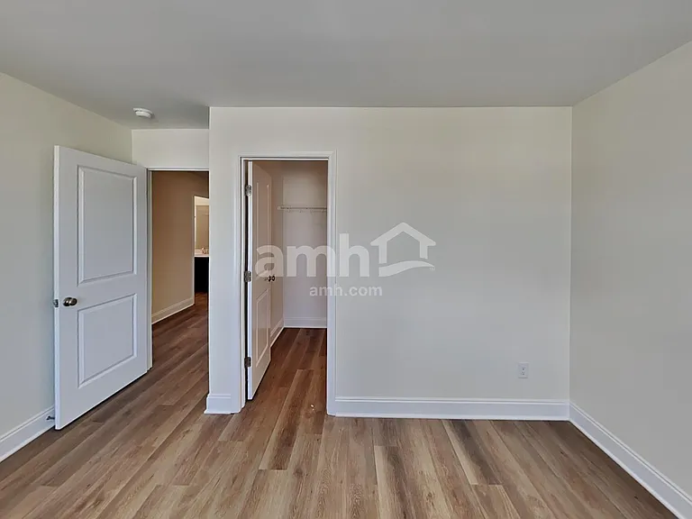 5319 Trust Dr — Photo 24