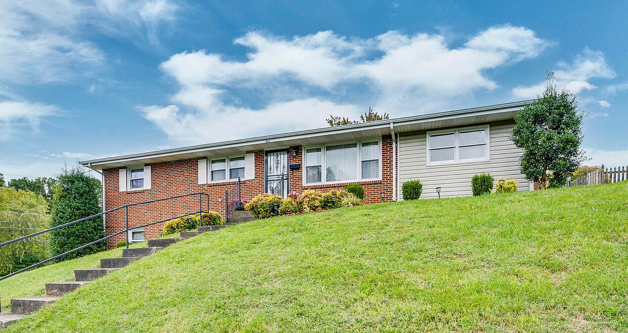 404 N Gilmer Park, Johnson City, TN 37604 Zillow