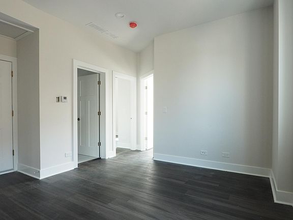 3rd image of 4365 N Elston Ave #1F