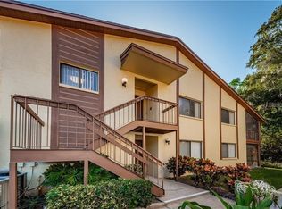 647 Yorkshire Ct APT D, Safety Harbor, FL 34695