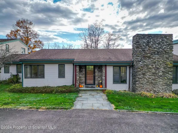 330 Carbondale Rd, Clarks Summit, PA 18411