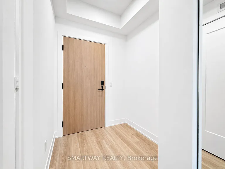 60 Central Park Dr #2601 — Photo 9