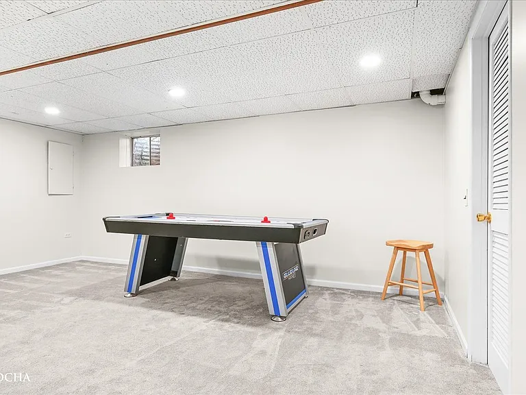 1012 Bainbridge Dr — Photo 33