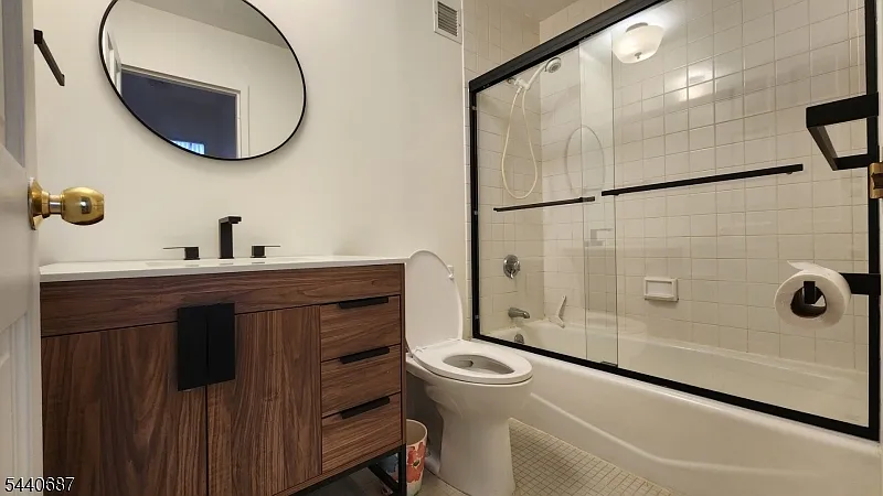 1 bed, $2,800 — Photo 4