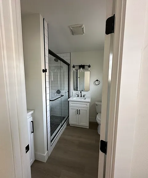 383 W Bay St #7 — Photo 6