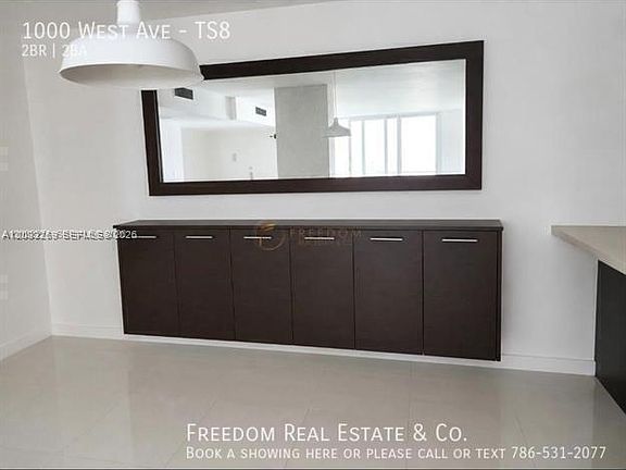 5th image of 1000 West Ave APT Ts8