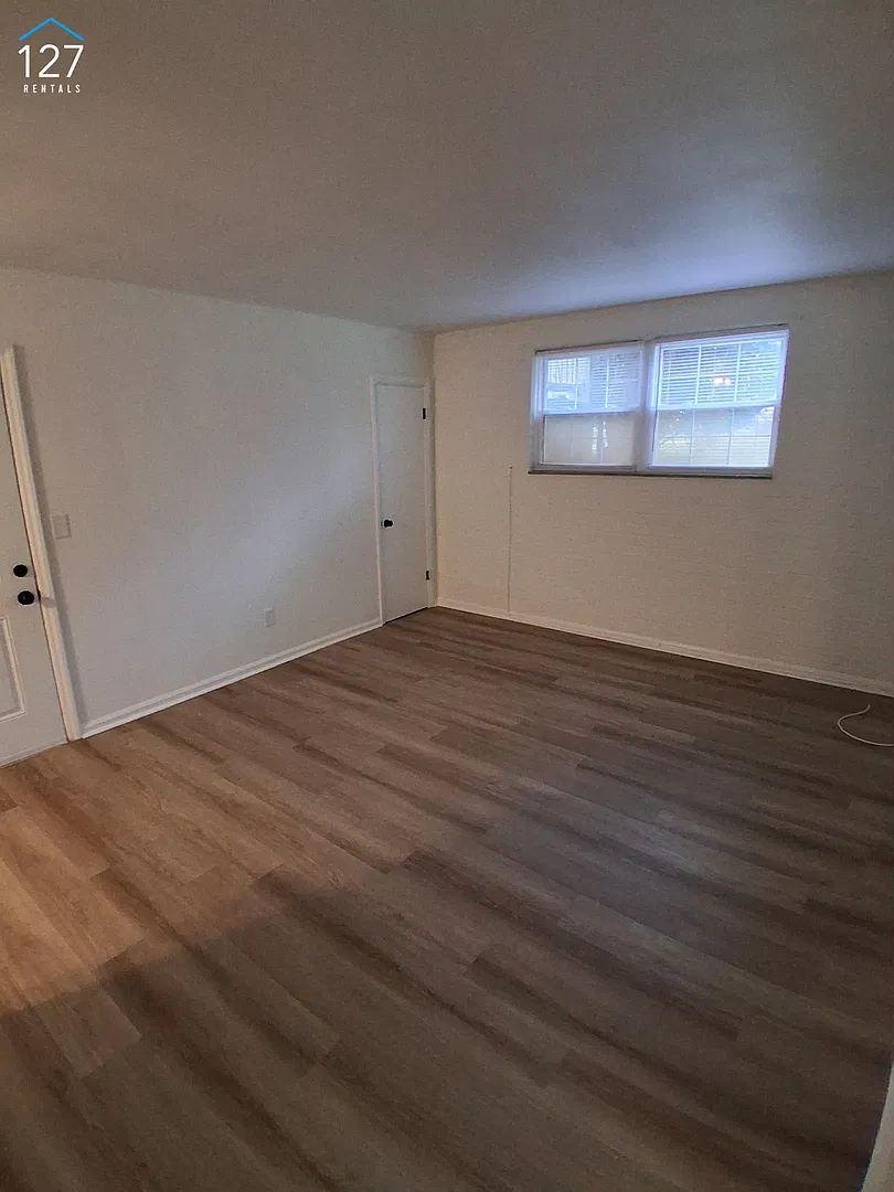 Inviting 2-Bedroom Apartment in the Heart of Lynchburg! — Photo 4