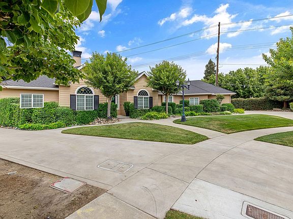 4th image of 2015 S El Cajon Court